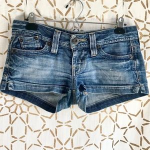 Vintage Y2K Guess Jean shorts sz 27